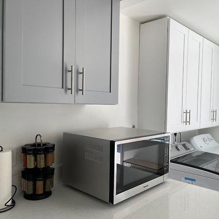 New Spacious House In Anaheim Near Disneyland-Knott In Without Backyard In The Same Lot Of 3 Separate Properties 外观 照片